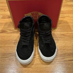 Vans Men's Black and White High-Top Sneakers